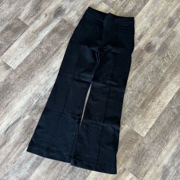 SPANX SPANXsmooth PerfectFit Ponte Flare Pants - Black - Picture 9 of 9